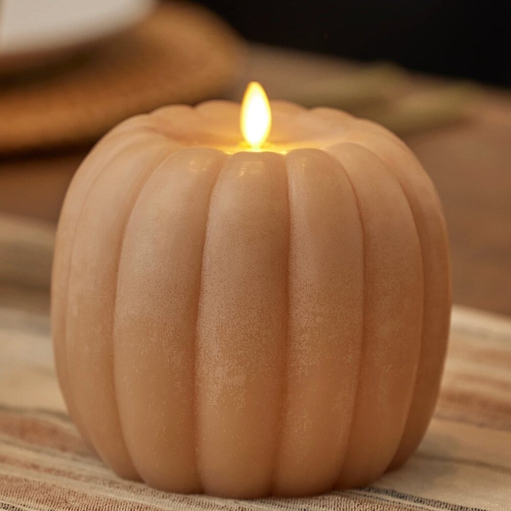 Beautiful Luminara Tall Pumpkin Figural LED Candle in the shade Irish Cream